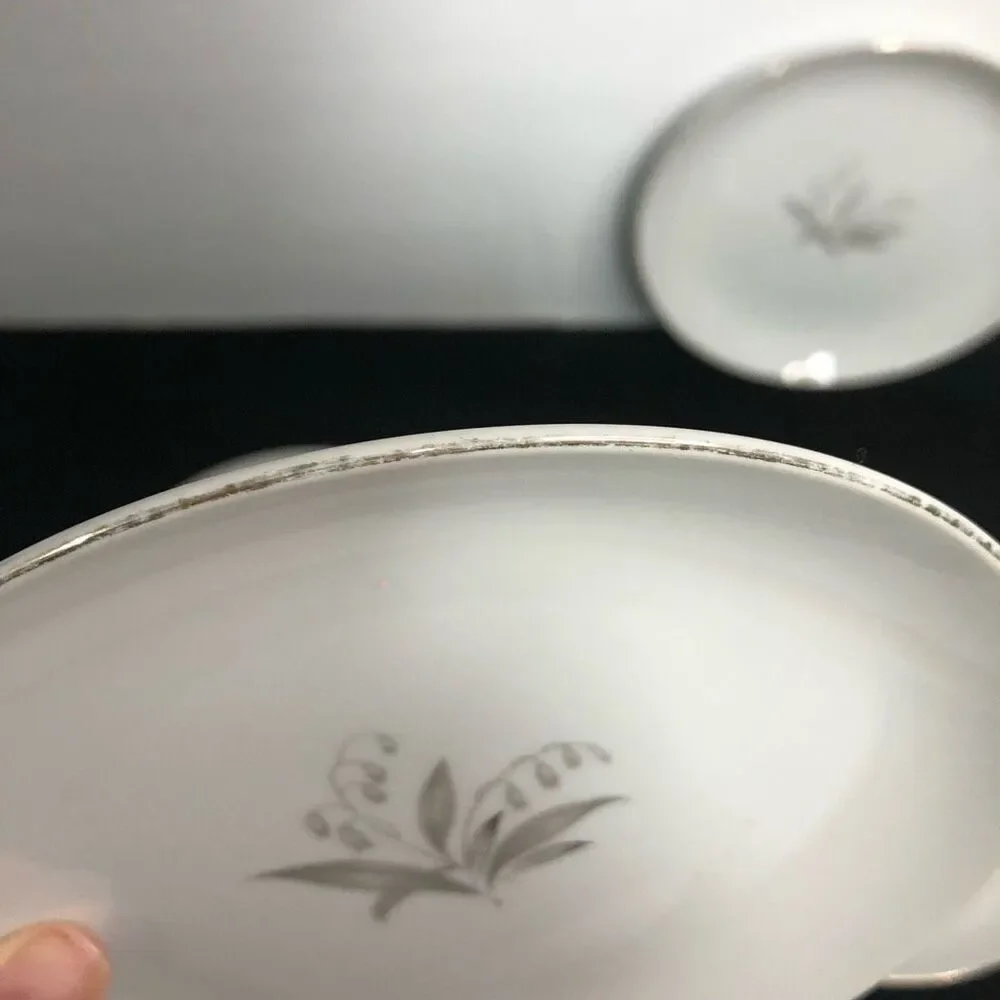 60s kaysons golden rhapsody bellflower pattern‎ 6.25 in side plates vintage prop